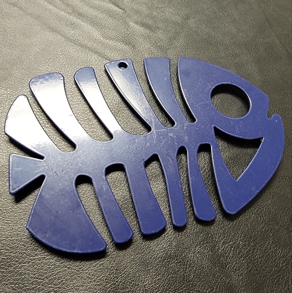 Fish Bone Trivet - Picture 3 of 10